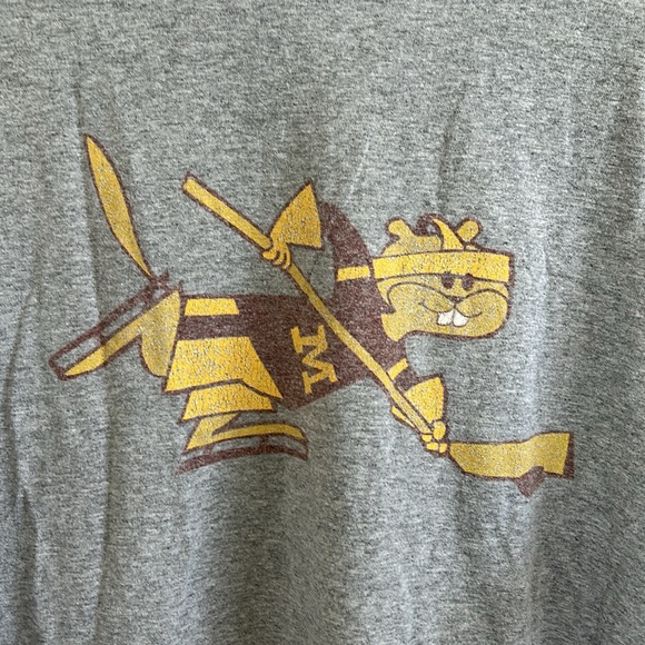 Vintage Minnesota Golden Gophers NCAA Hockey Tee T-Shirt - Picture 2 of 4
